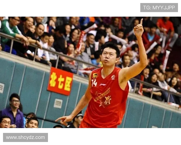 刘玉栋:从篮球场的传奇到人生的多重身份转变之路 刘玉栋:从篮球场的传奇到人生的多重身份转变之路