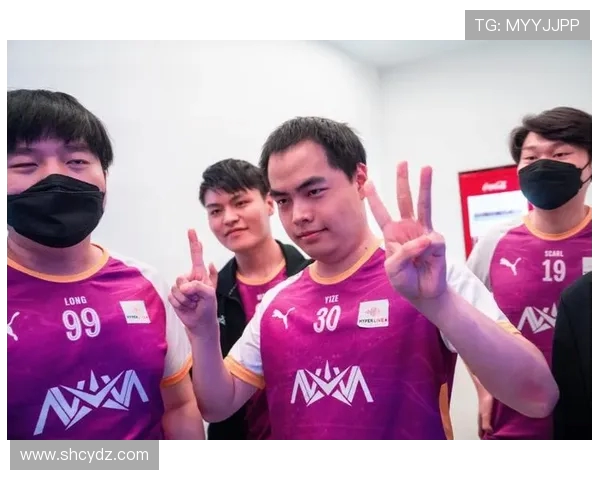 FPX在冠军杯中的节奏掌控与表现分析探讨