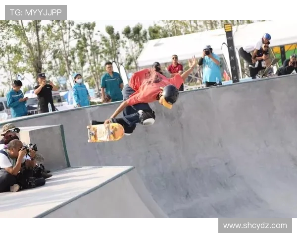 上海滑板队在极限运动世界杯积分榜中以56分稳居第一名