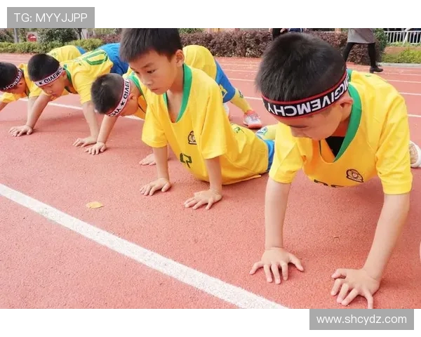 武汉足球队的耐力挑战与成长之路探讨